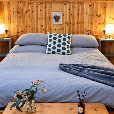 Unique Retreat Sleeps 2 With Hot Tub & Pets Ok Сasa de vacaciones *